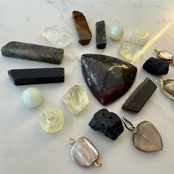 Natural Stone and Crystal Pendant Lot - Picture 4 of 16